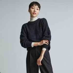 Everlane The Alpaca Crew In Color “Heathered Black”- Size Small